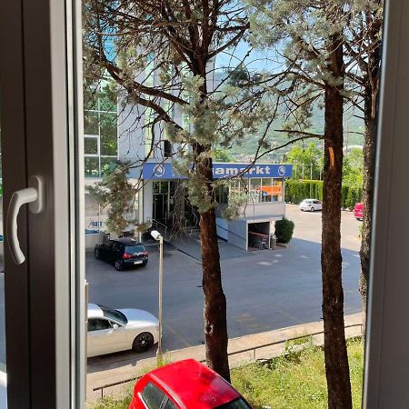 מוסטר Apartment F&N מראה חיצוני תמונה