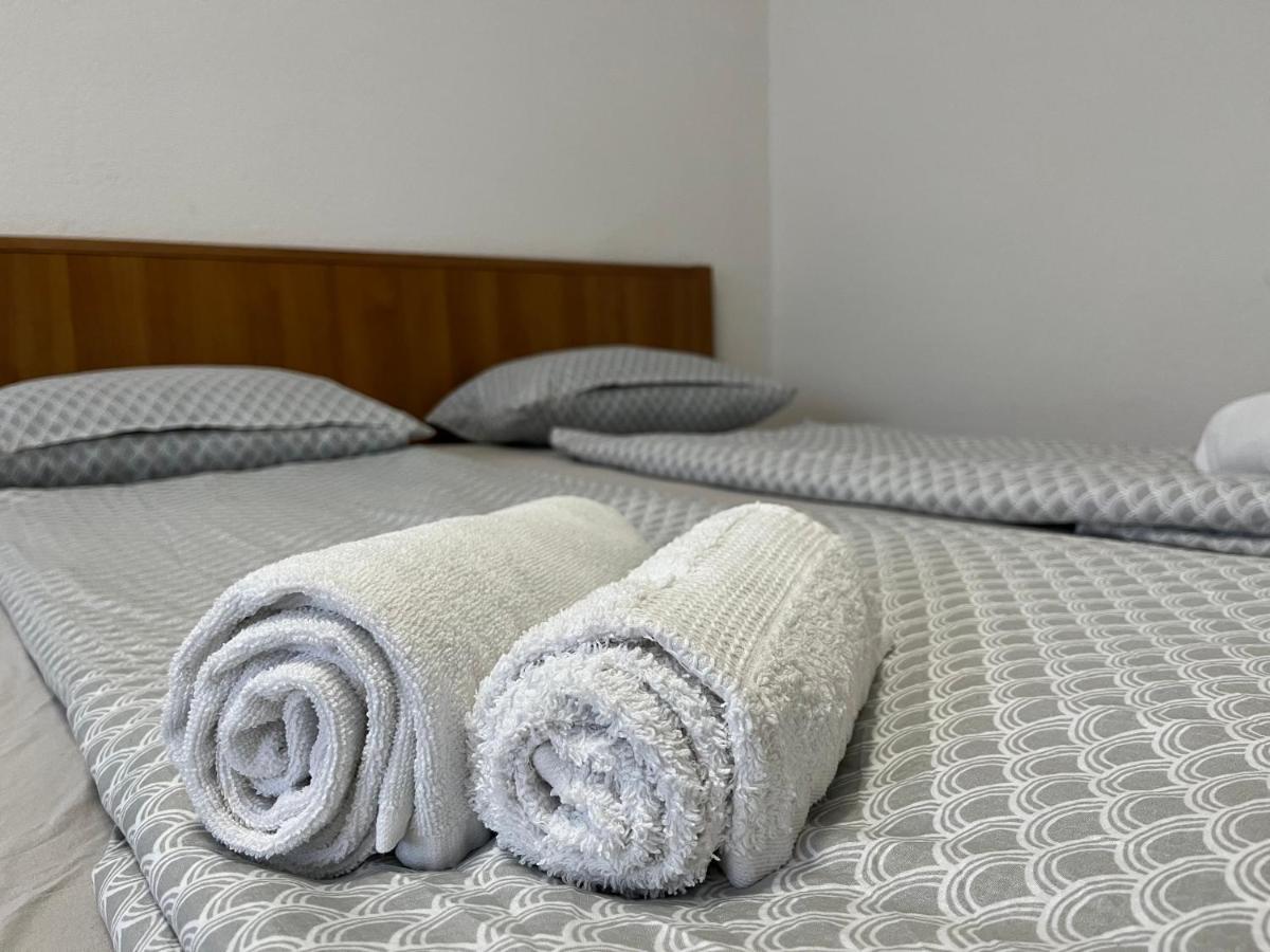 מוסטר Apartment F&N מראה חיצוני תמונה